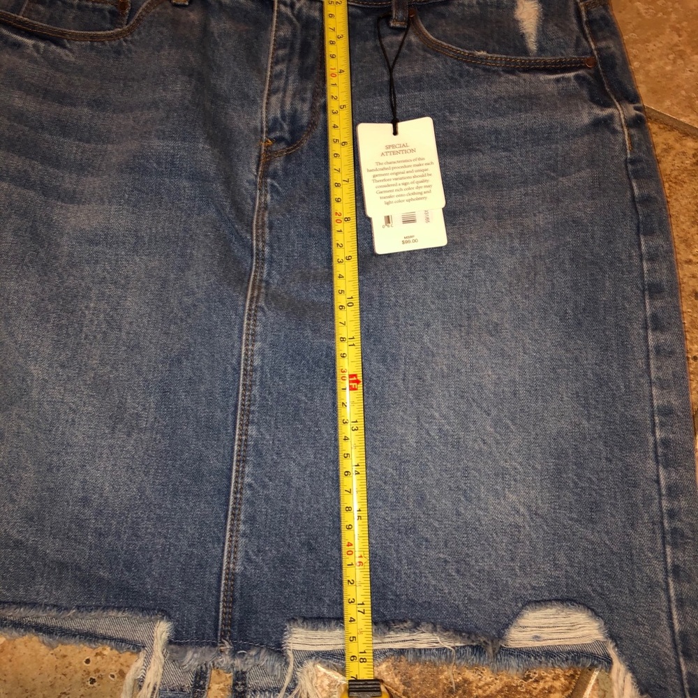 🌺Brand New🌺Rare Distressed Raw Cut Denim Skirt - Picture 8 of 12